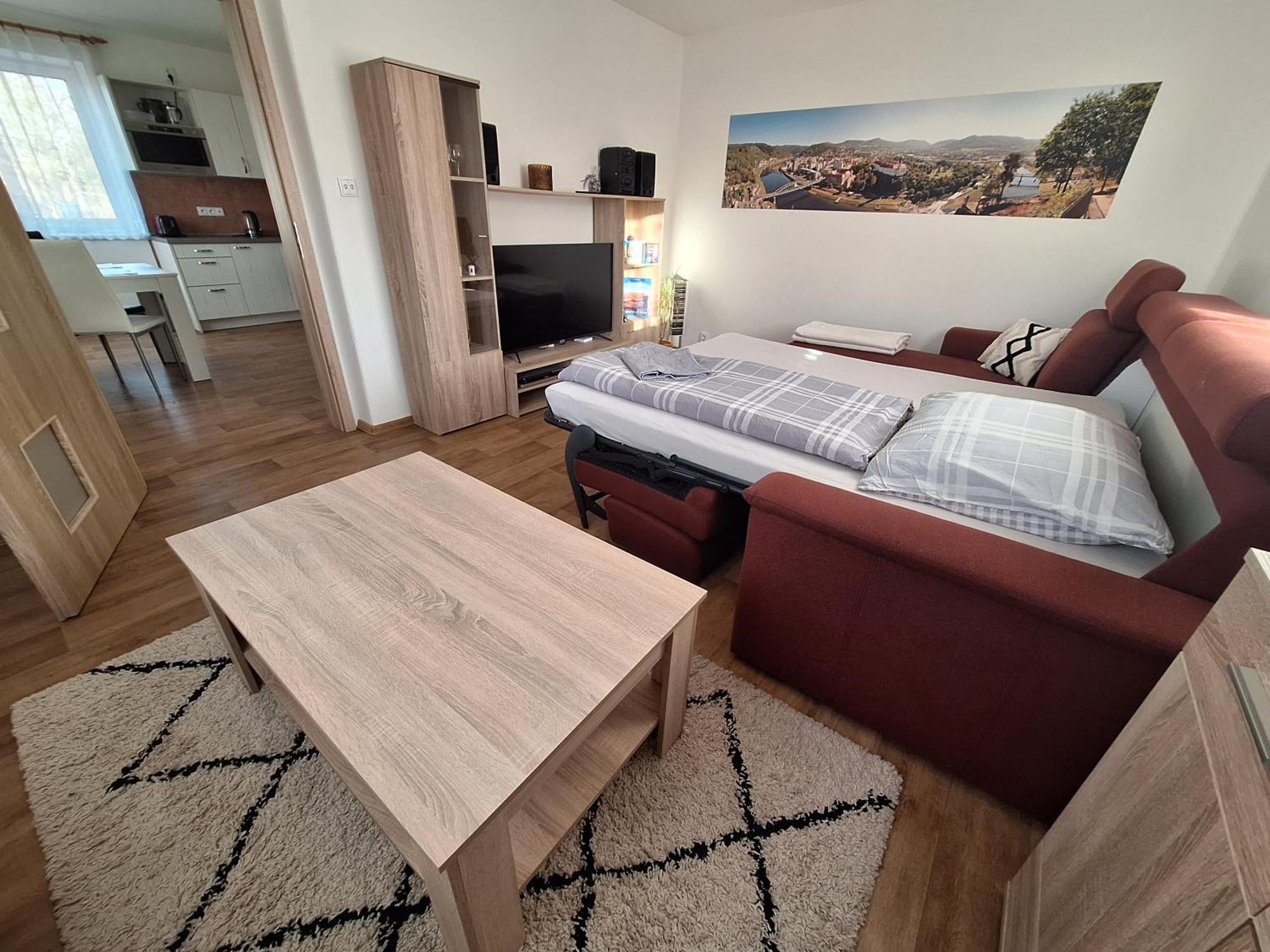 Pod Chlumem - útulný byt v blízkosti centra s terasou a grilem Decin Exterior foto